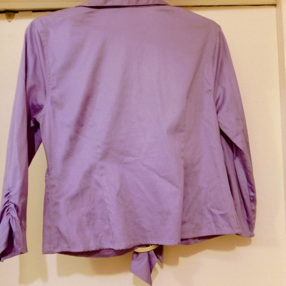 Lavender, collared blouse with metal waist tie and ruched sleeves - Picture 5 of 6